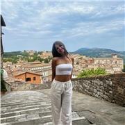 Studentessa universitaria offre lezioni private a bambini di elementari, medie e superiori